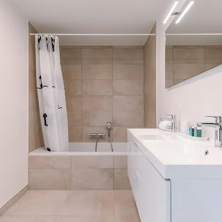 Casiola - Family Located By The Sea Апартаменты