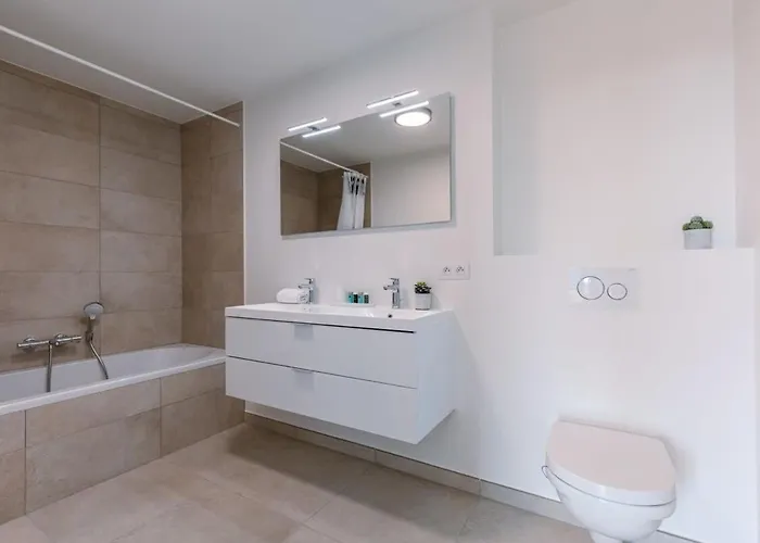 Apartment Casiola - Family Apartment Located By The Sea Ostend