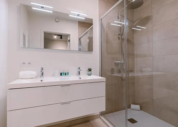 Apartment Casiola - Family Apartment Located By The Sea *