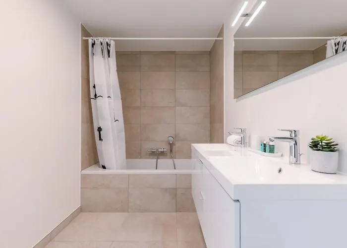 Casiola - Family Apartment Located By The Sea Apartment